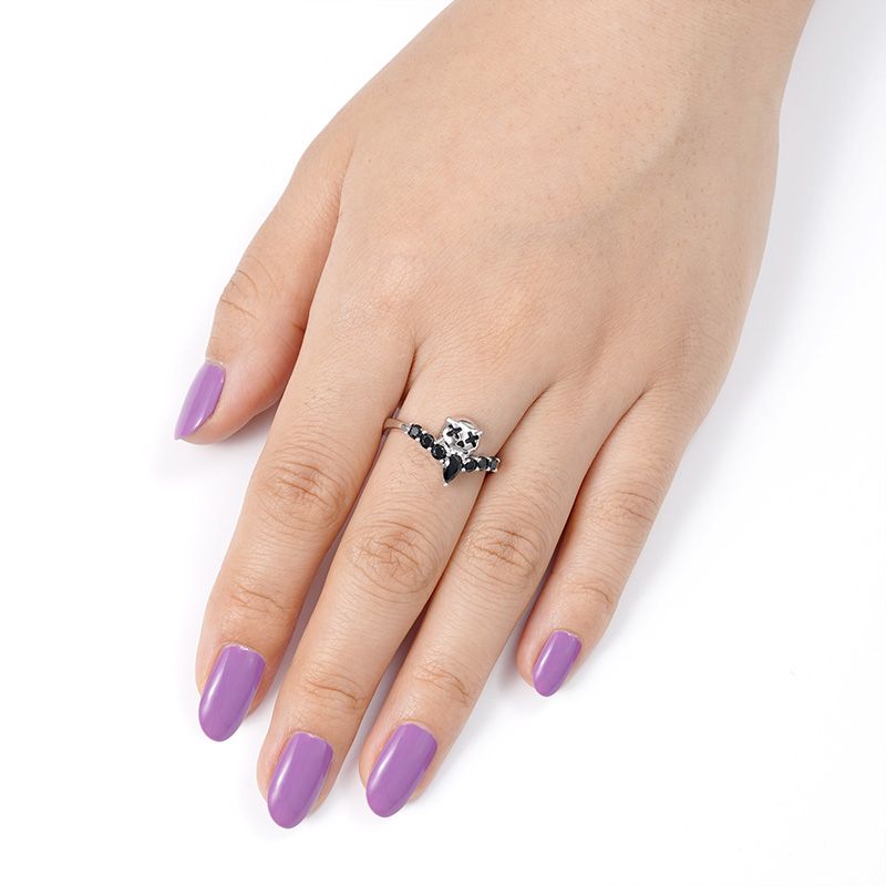 Little Devil V Ring