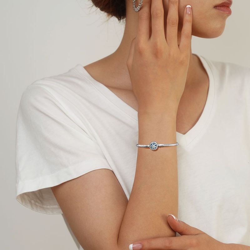 Snowflake Basic Bracelet