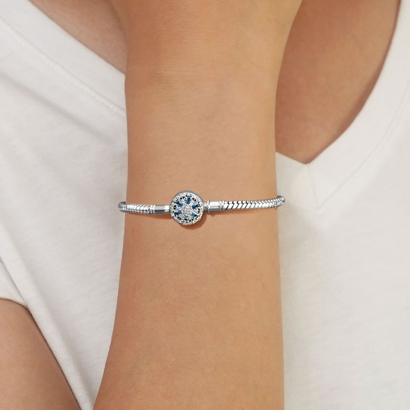 Snowflake Basic Bracelet
