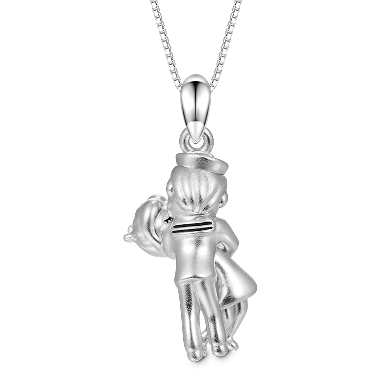 Kiss of Victory Necklace
