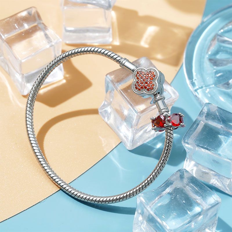 Red Lucky Clover Bracelet