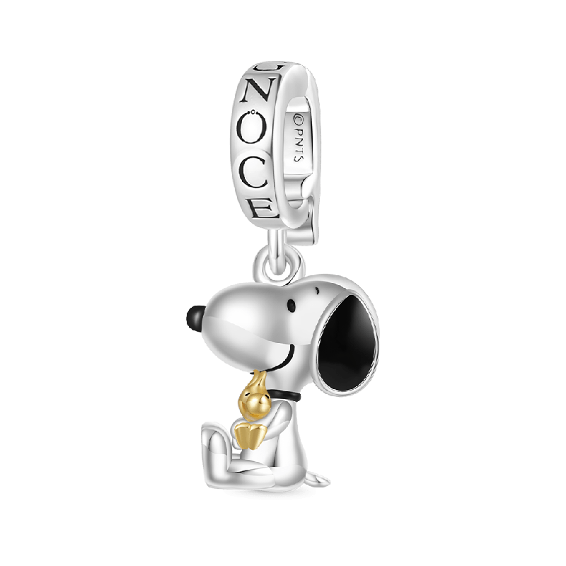 Peanuts Snoopy Hugging Pendant