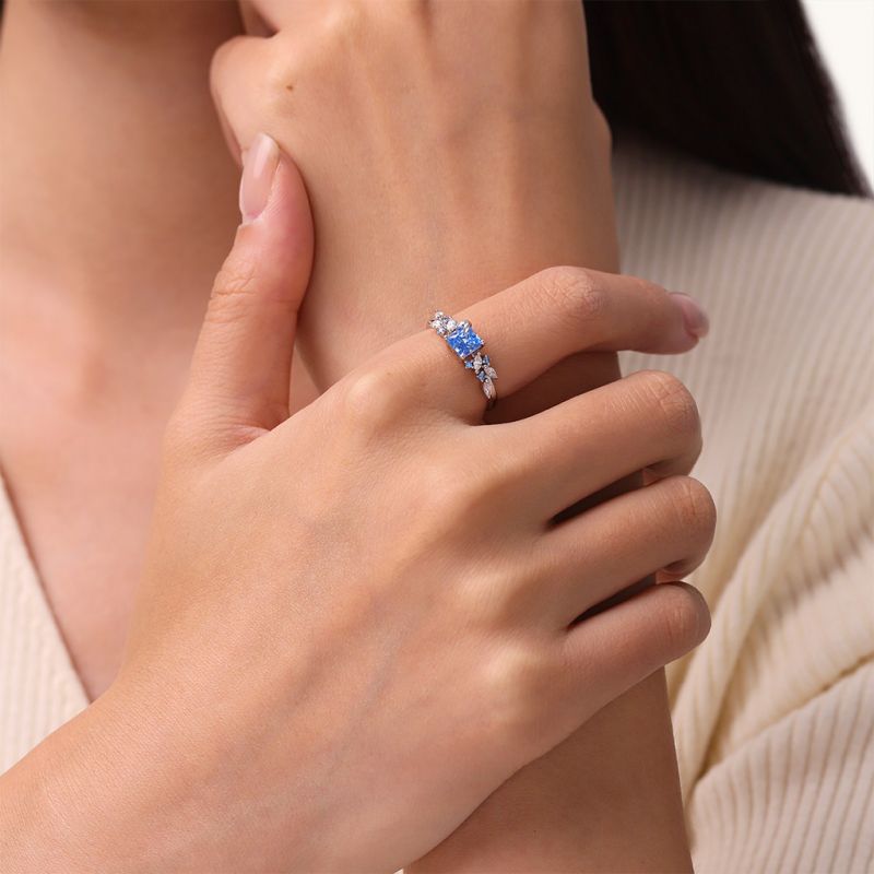 Aquamarine Square Cut Leafs Ring